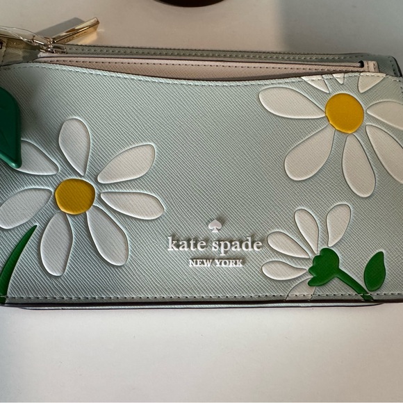 Kate Spade Day Tripper Triple Wristlet NWT - Picture 11 of 12